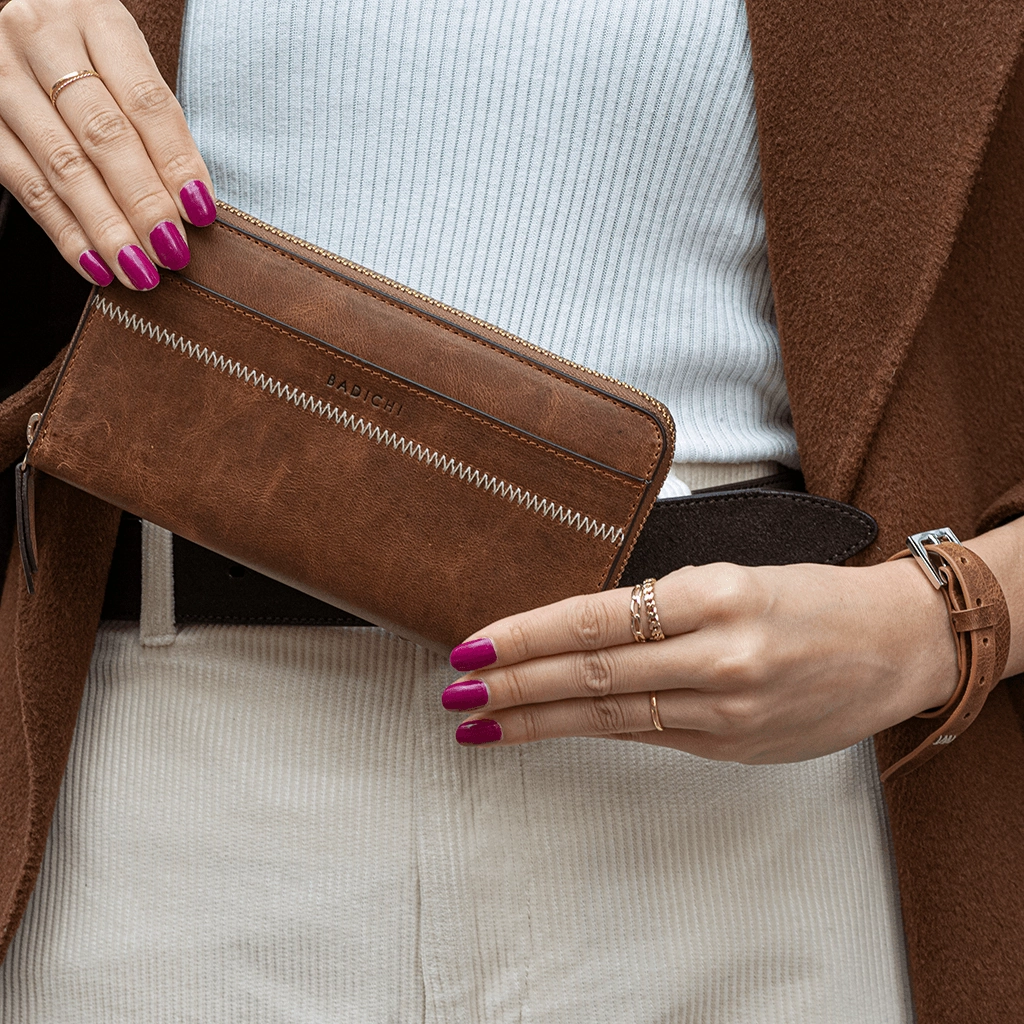 Accordion Zip Wallet Cognac