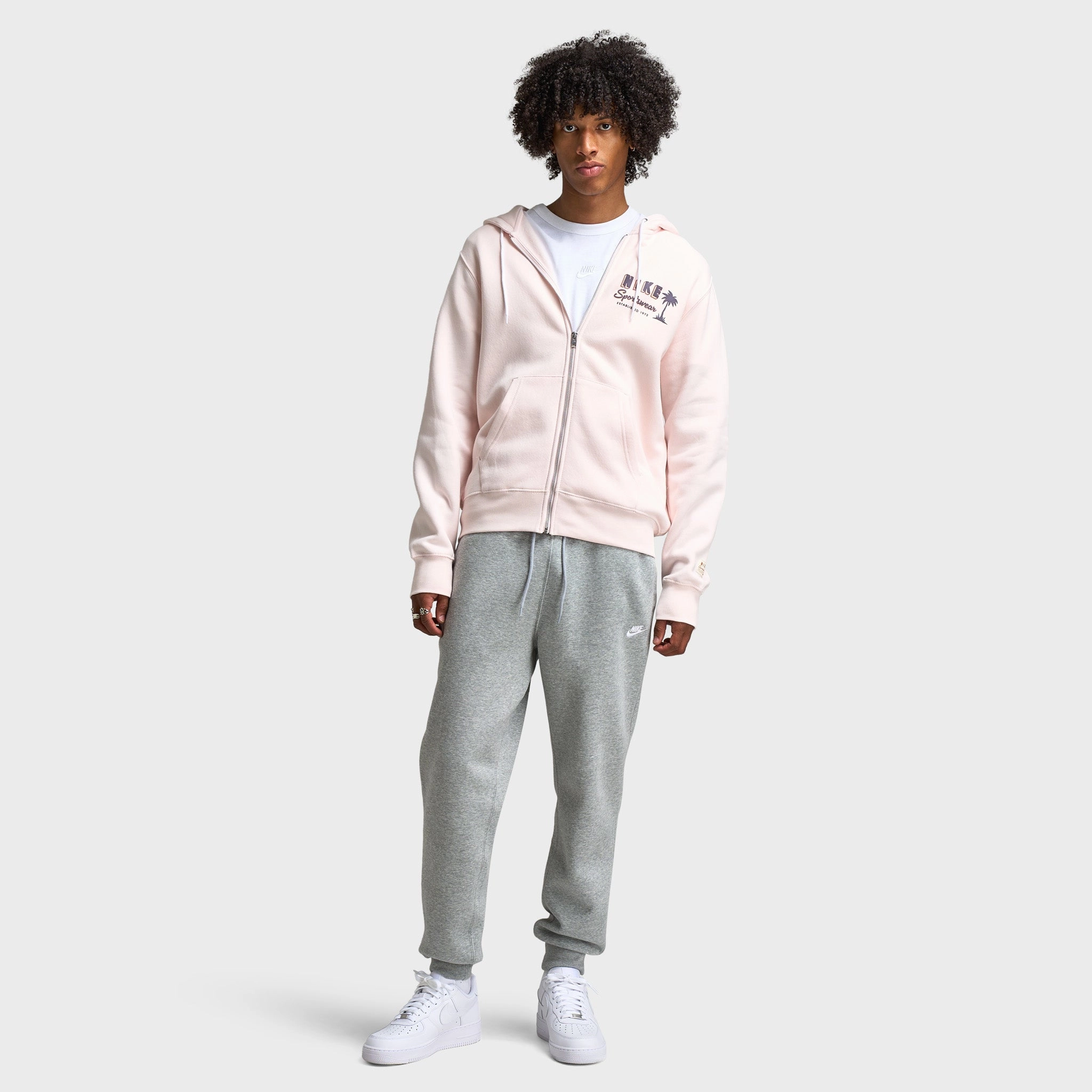 Nike Club Fleece Joggers Dark Grey Heather / Light Smoke Grey - White