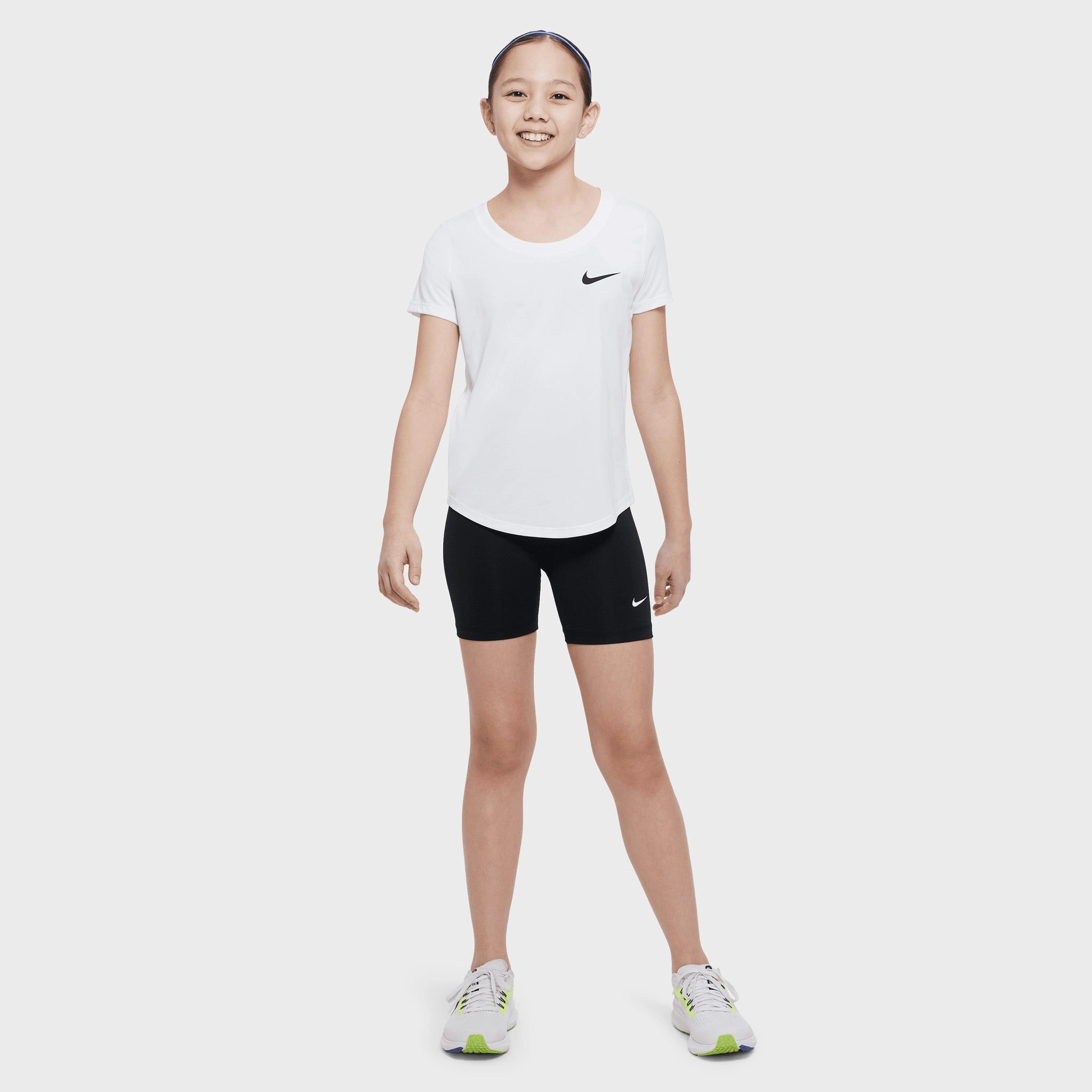 Nike Pro Junior Girls' 5 Dri-FIT Shorts / Black