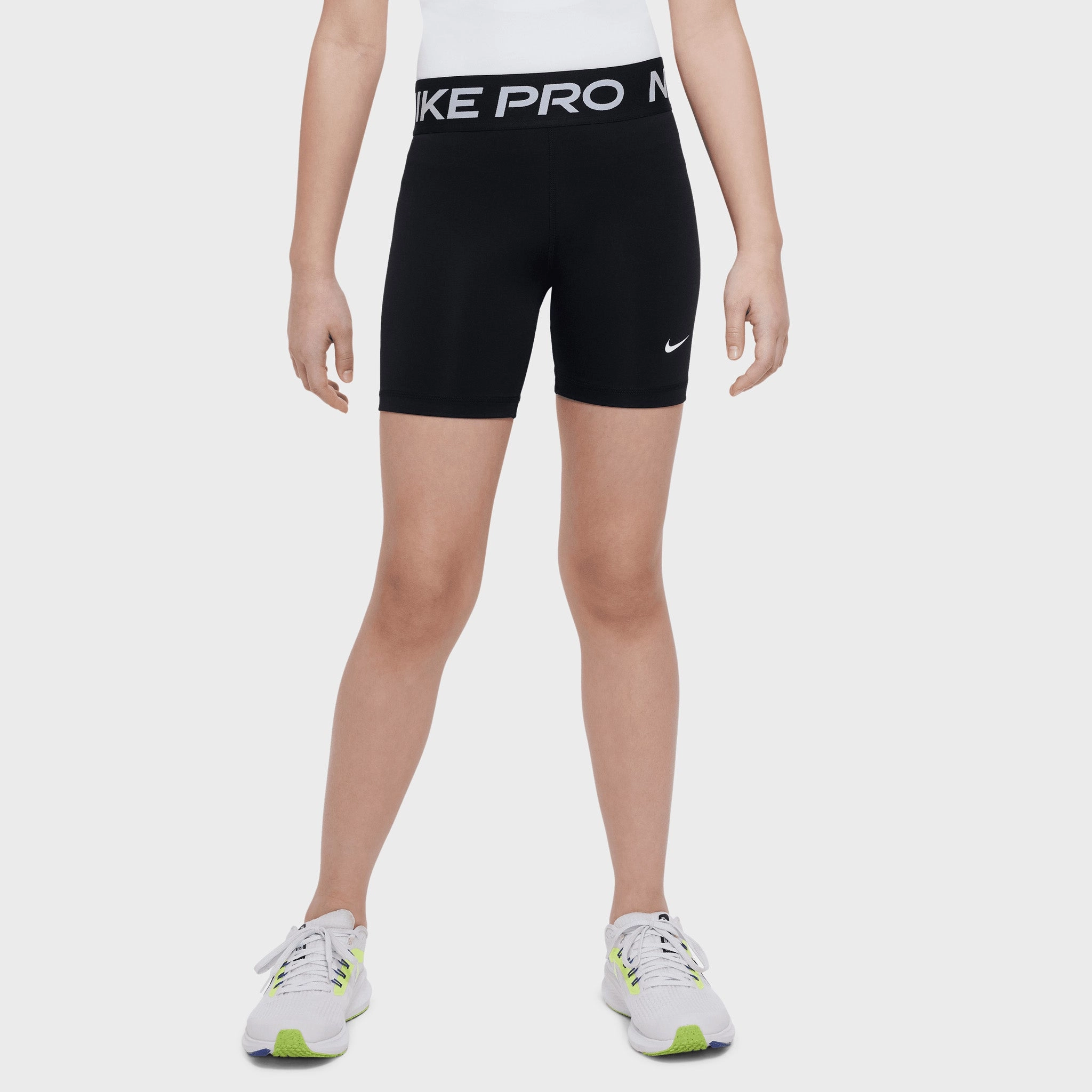 Nike Pro Junior Girls' 5 Dri-FIT Shorts / Black