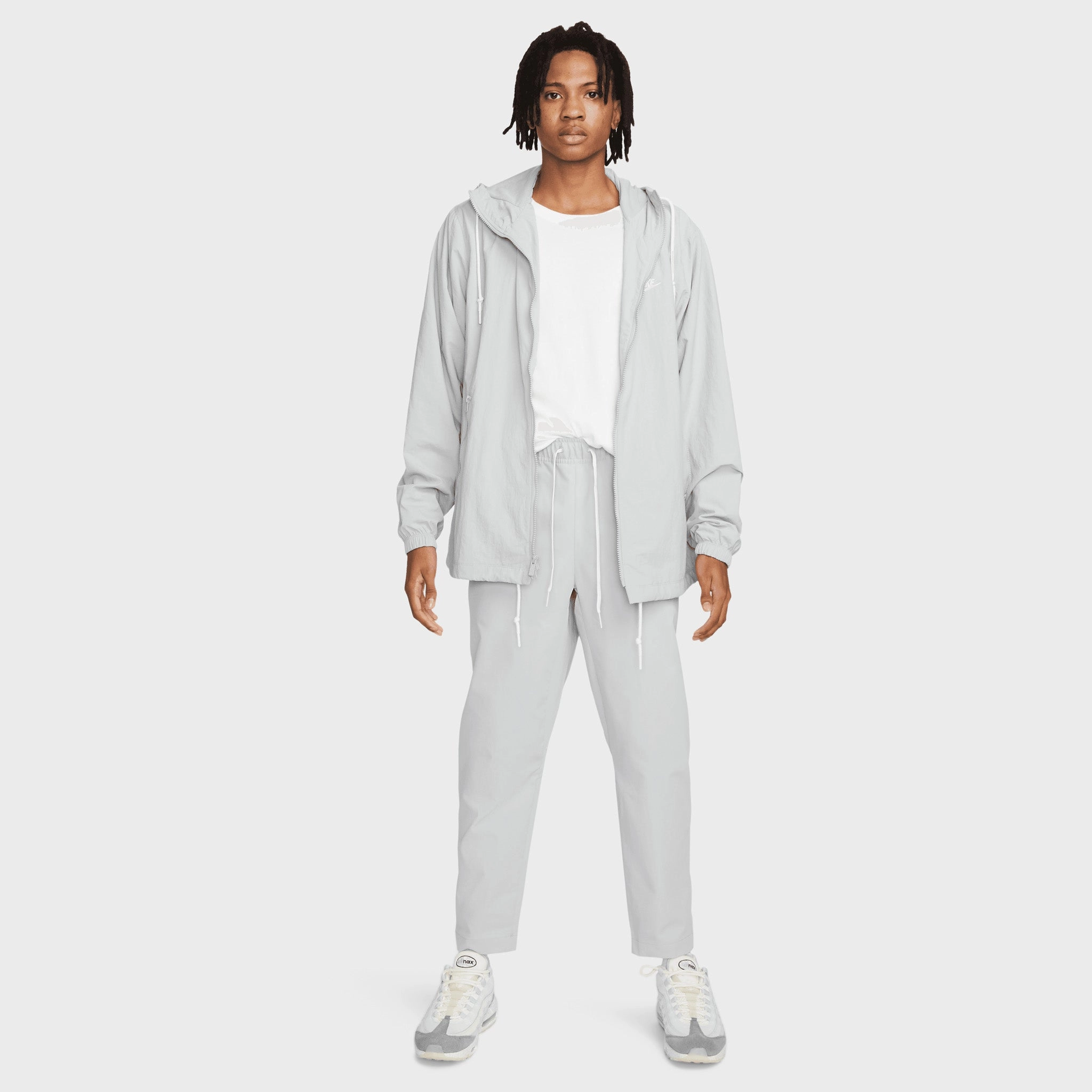Nike Sportswear Club Woven Tapered Pants Light Smoke Grey / White