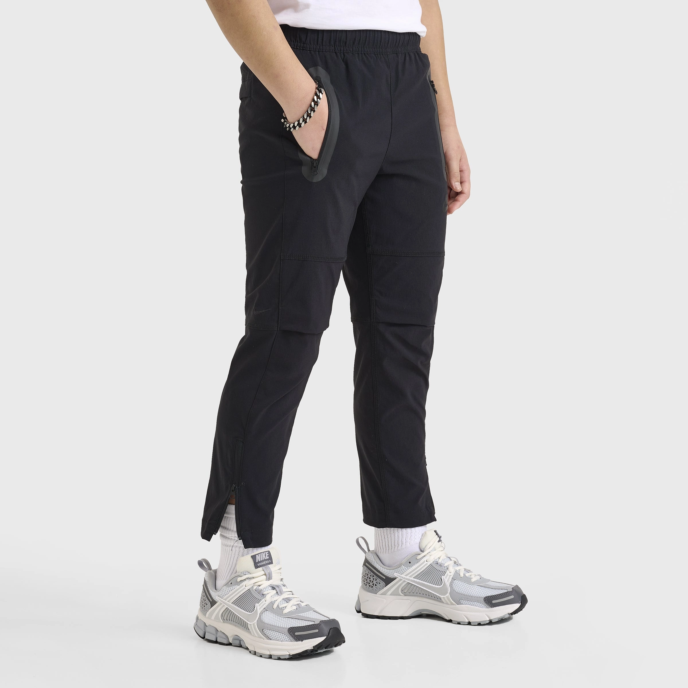 Nike Sportswear Junior Boys' Tech Woven Joggers Black / Black - Black