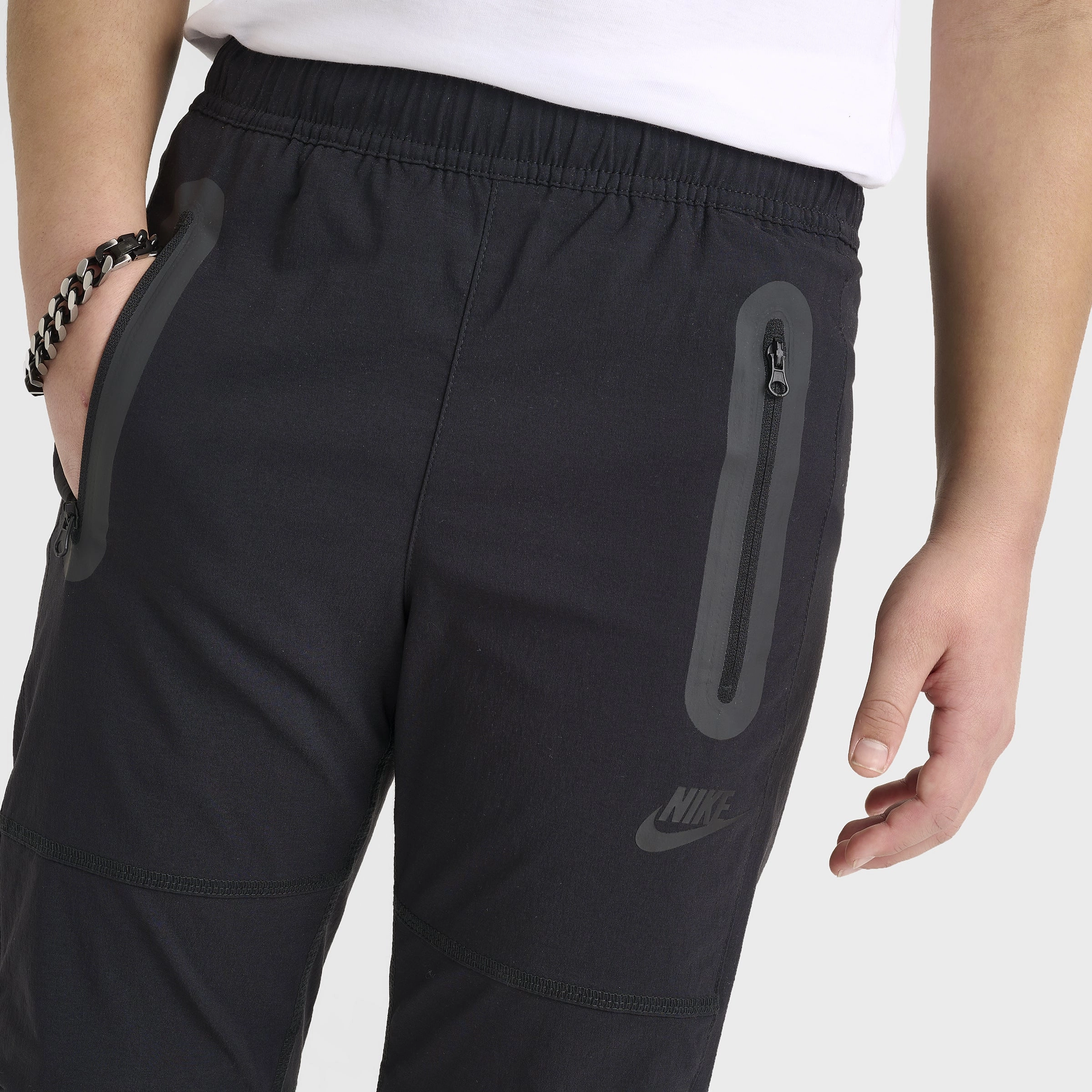 Nike Sportswear Junior Boys' Tech Woven Joggers Black / Black - Black