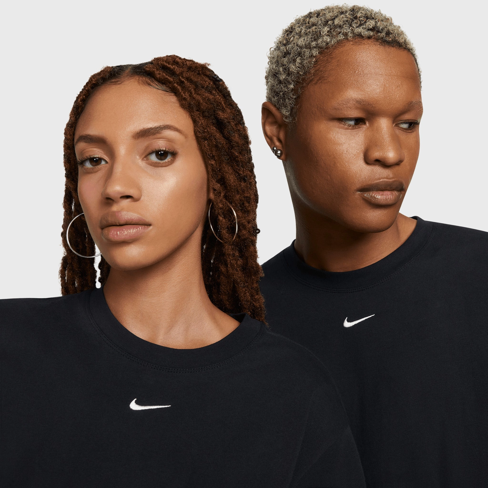 Nike Sportswear Women's Essentials Boxy T-shirt Black / White