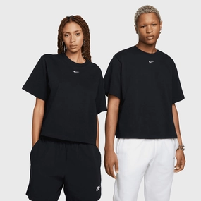 Nike Sportswear Women's Essentials Boxy T-shirt Black / White