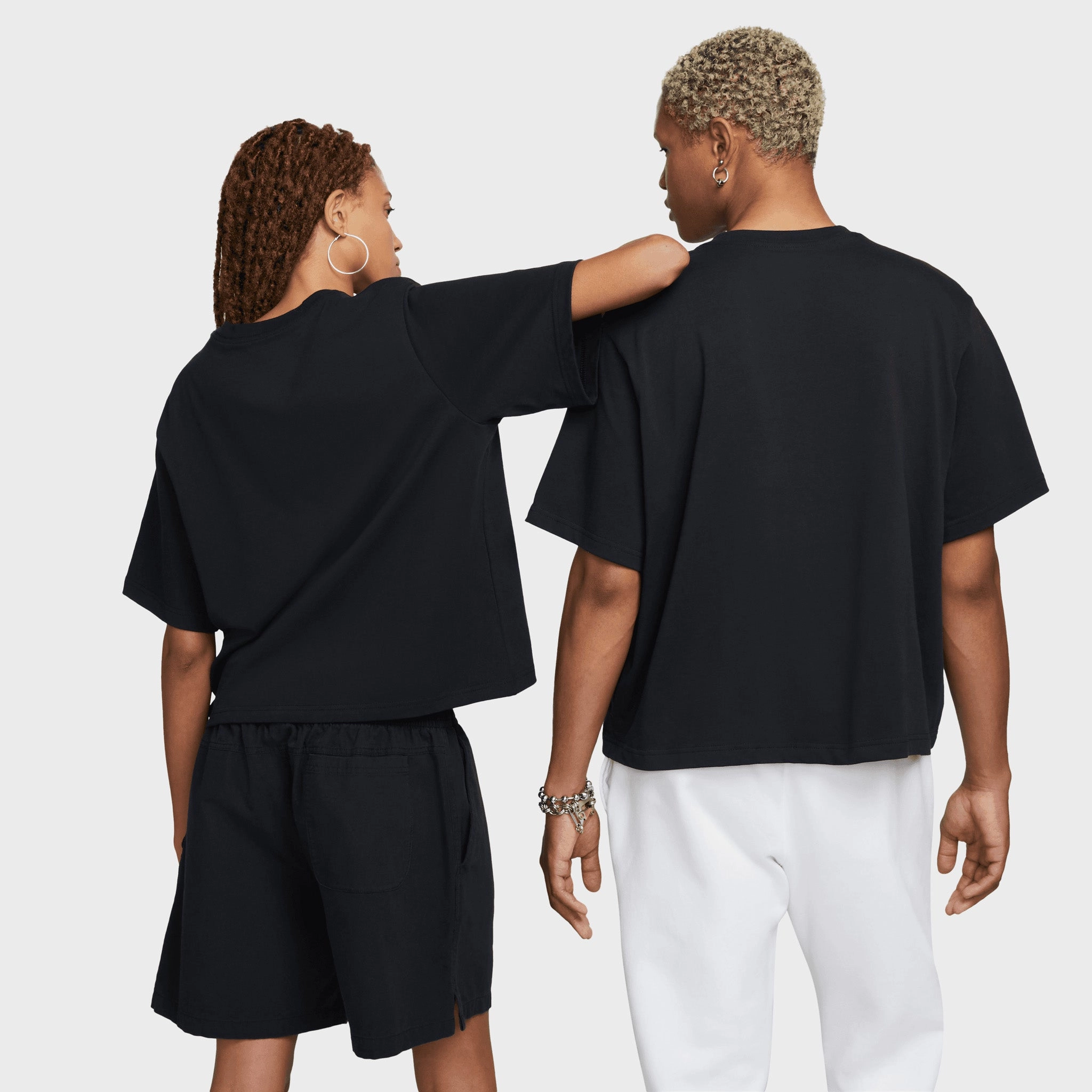 Nike Sportswear Women's Essentials Boxy T-shirt Black / White