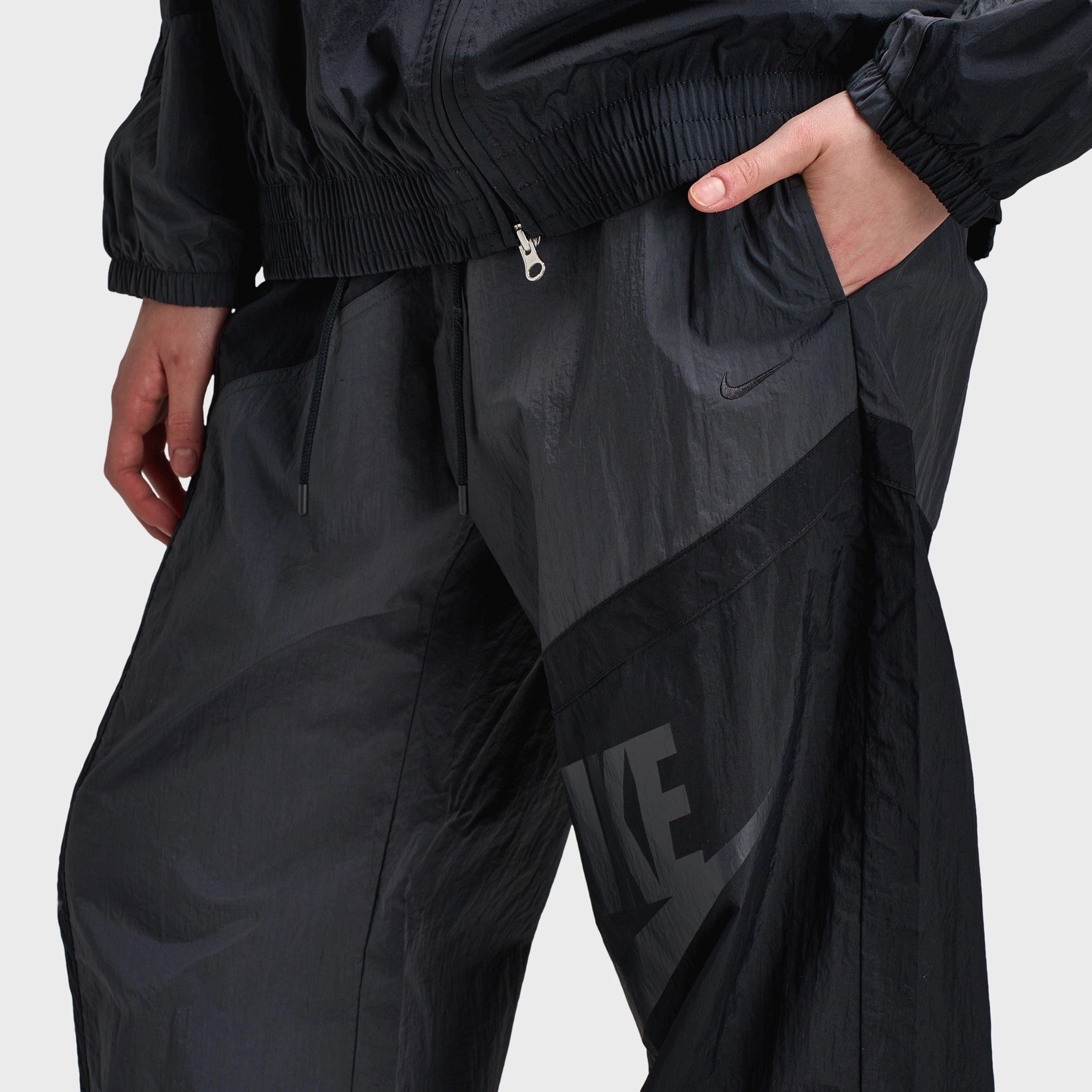 Nike Sportswear Women's Mid-Rise Loose Woven Open-Hem Pants Anthracite / Black - Black