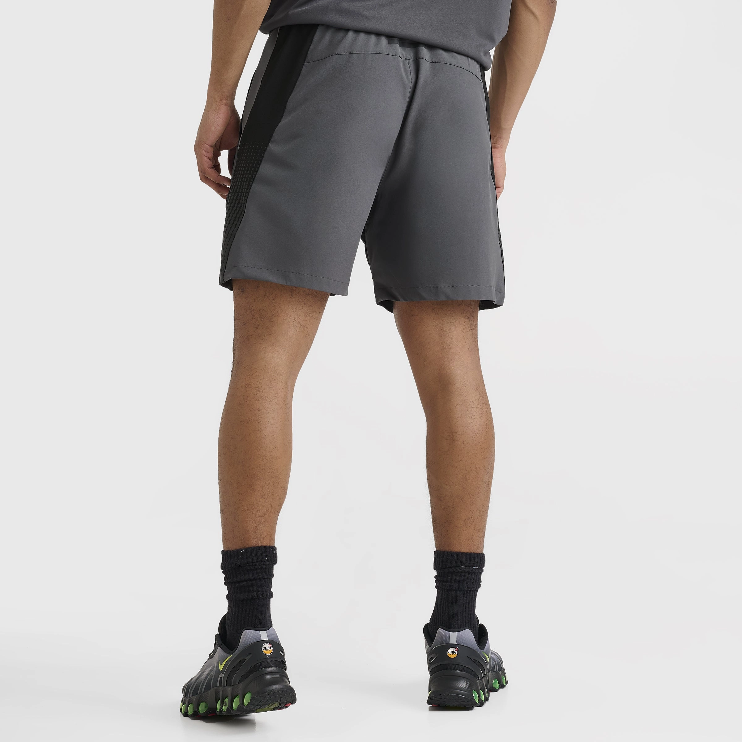 Sonneti Elbrus Shorts / Turbulence