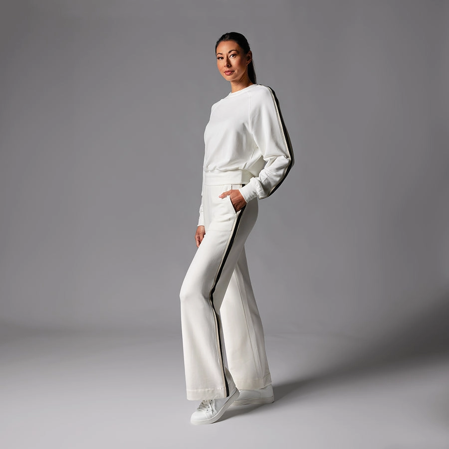Tavi Womens Ease Crew Sweatshirt