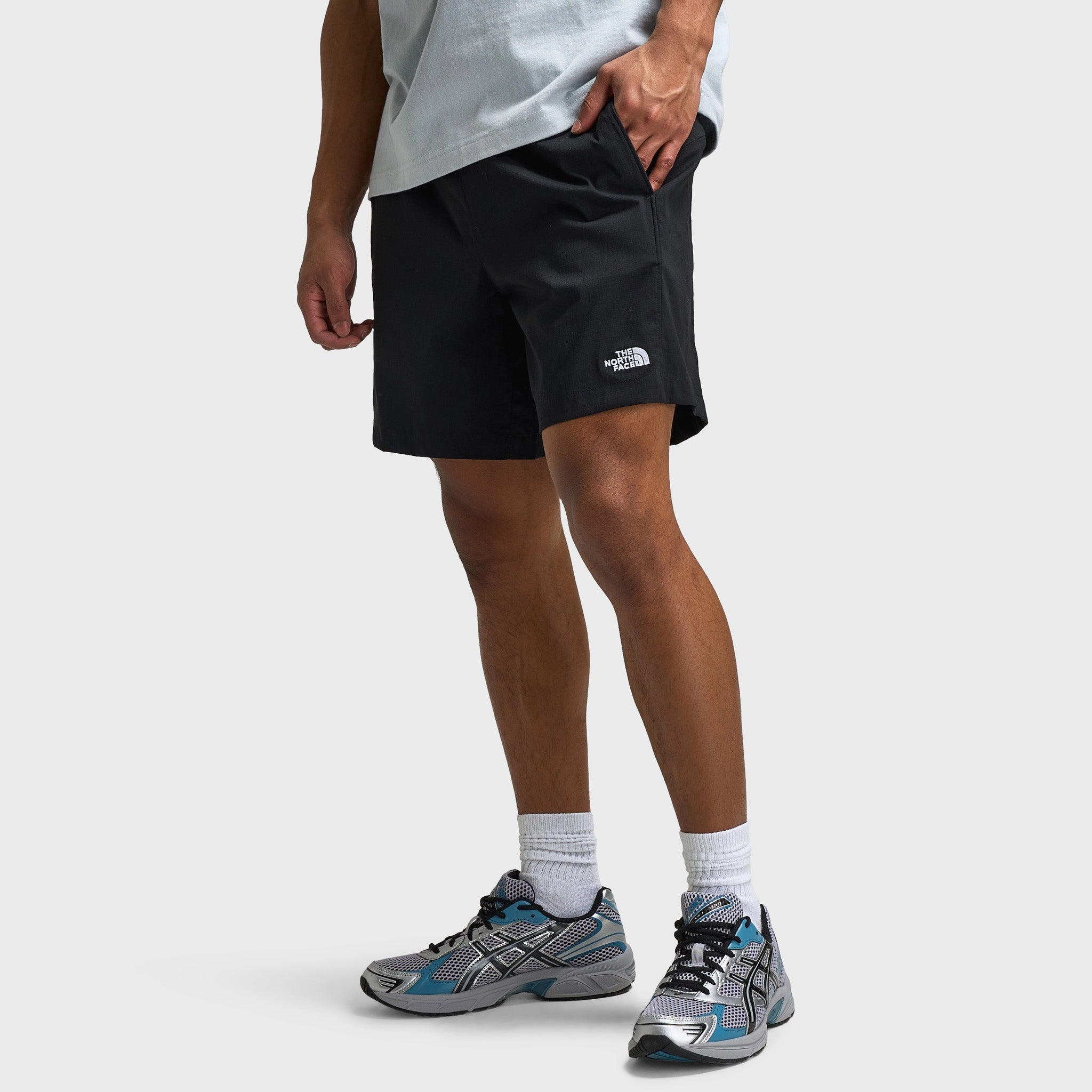 The North Face Class V Pathfinder Belted 7 Shorts / TNF Black